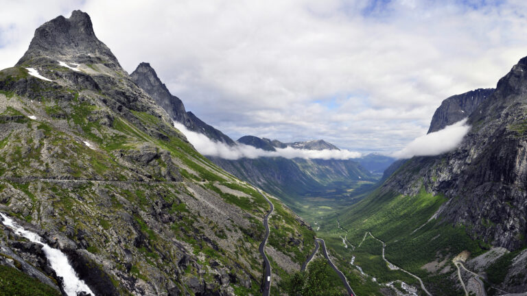 Trollstigen Mountains Wallpaper