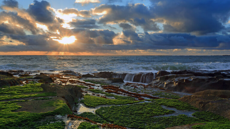 Sunset Over The Pacific Ocean Wallpaper